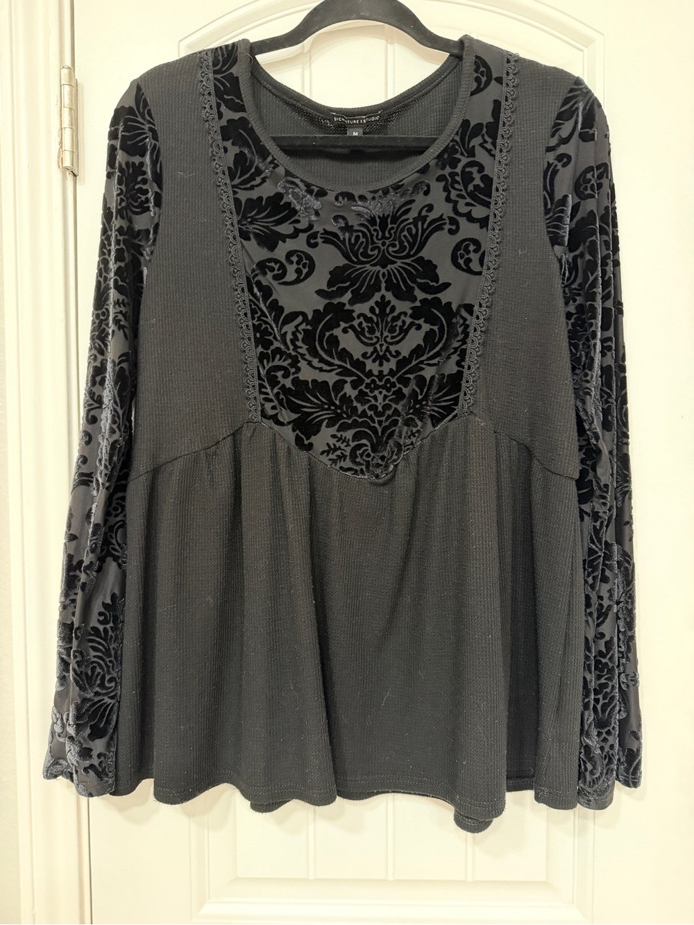 Signature Studio Black Tunic Waffle  Knit Top with Velvet Burnout Sleeves